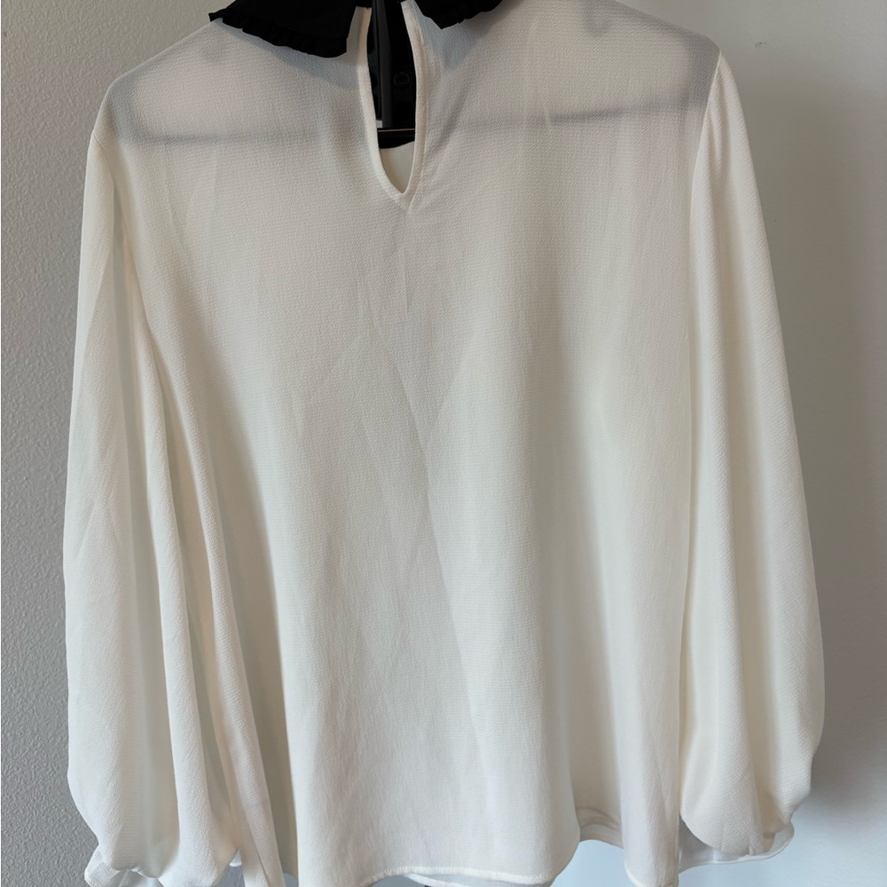 CeCe Ivory Blouse - Picture 4 of 4